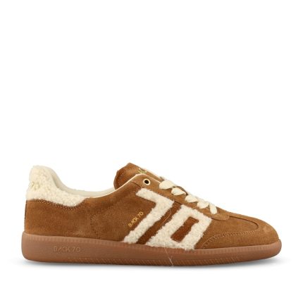 Back 70 Ladies Cloud 601 Laced Trainer in Tan