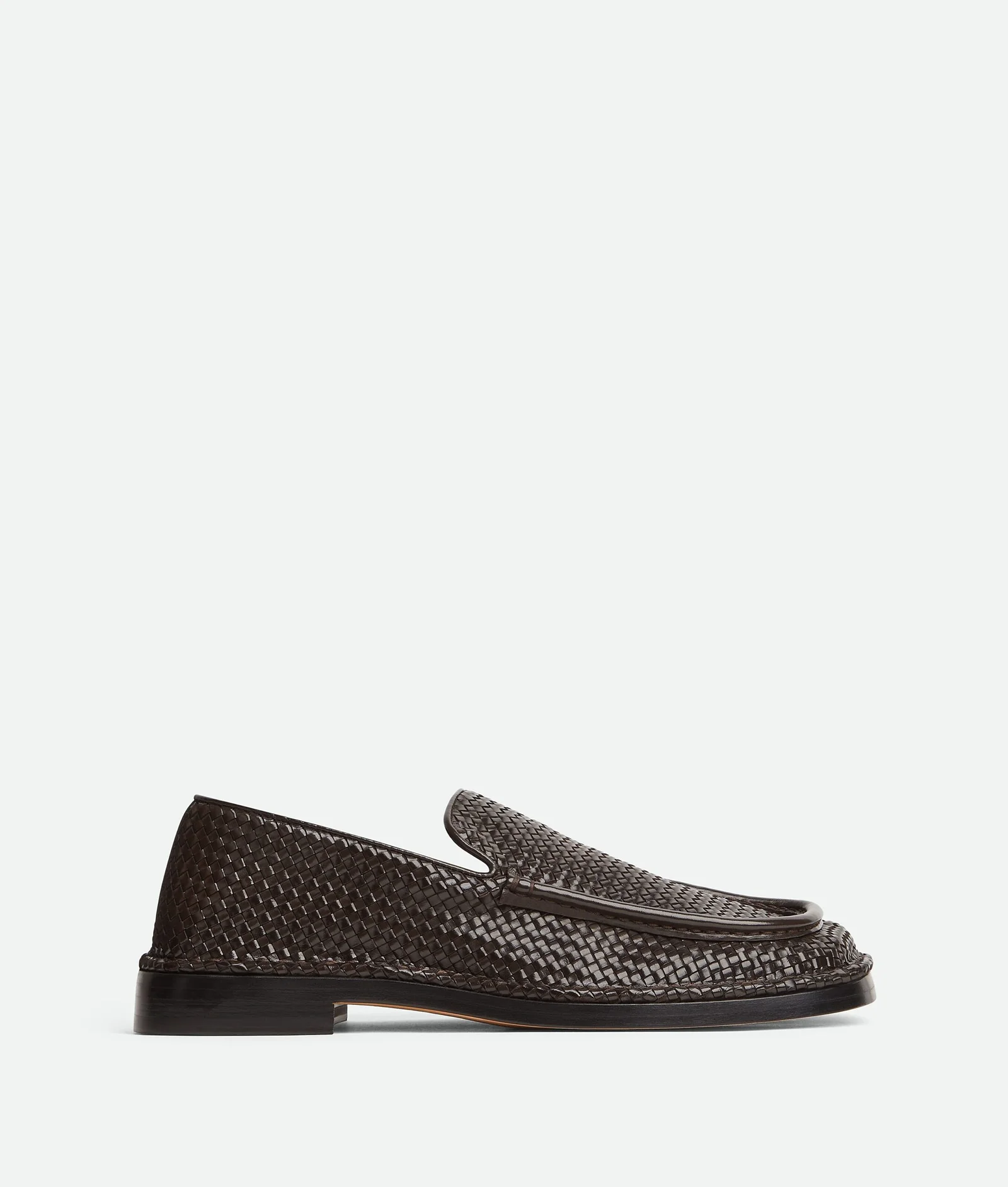 Bottega-Daddy-Loafers-Man-1.webp